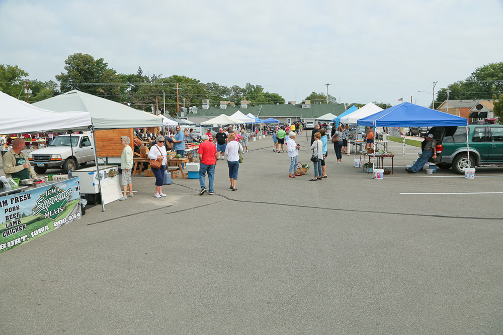 Clear Lake Farmers Market in Clear Lake Iowa profile at Farmers Market